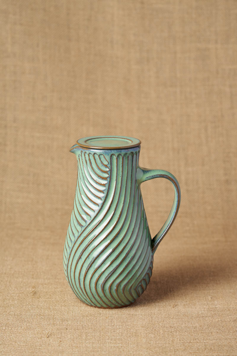 Gata Loop Carafe With Lid